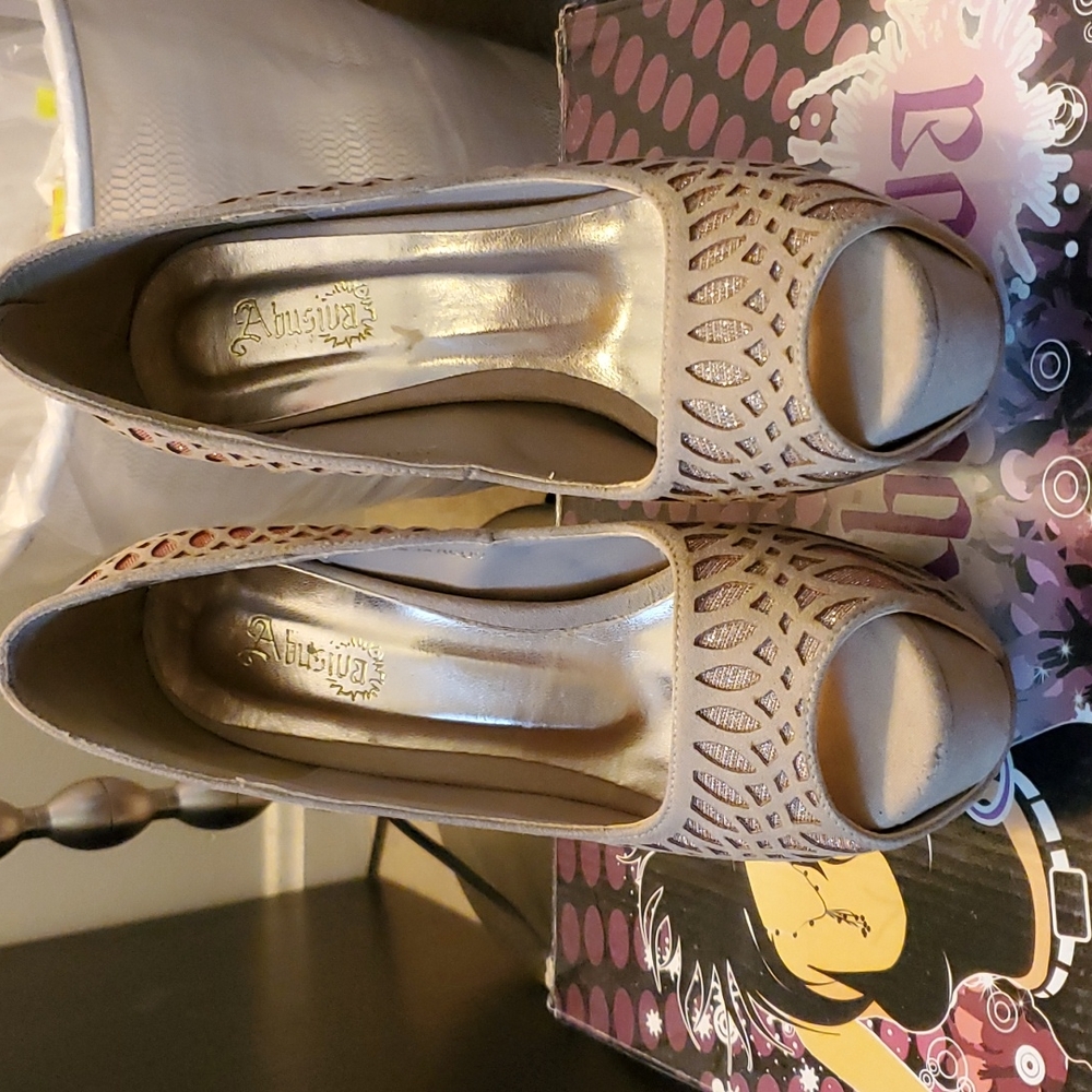 Abusiva Taupe Shimmer Heels